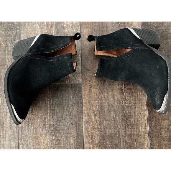Jeffrey Campbell Boots Women's 6.5 Black Suede Cromwell Ankle Booties Western - Picture 3 of 8
